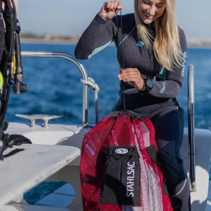 Stahlsac Panama Mesh Backpack: Convienent 103L size, ideal for dive gear, dry pockets, BLACK